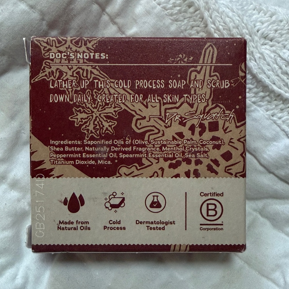Dr. Squatch Frosty Peppermint Men's Natural Soap - Limited Edition - Picture 2 of 9